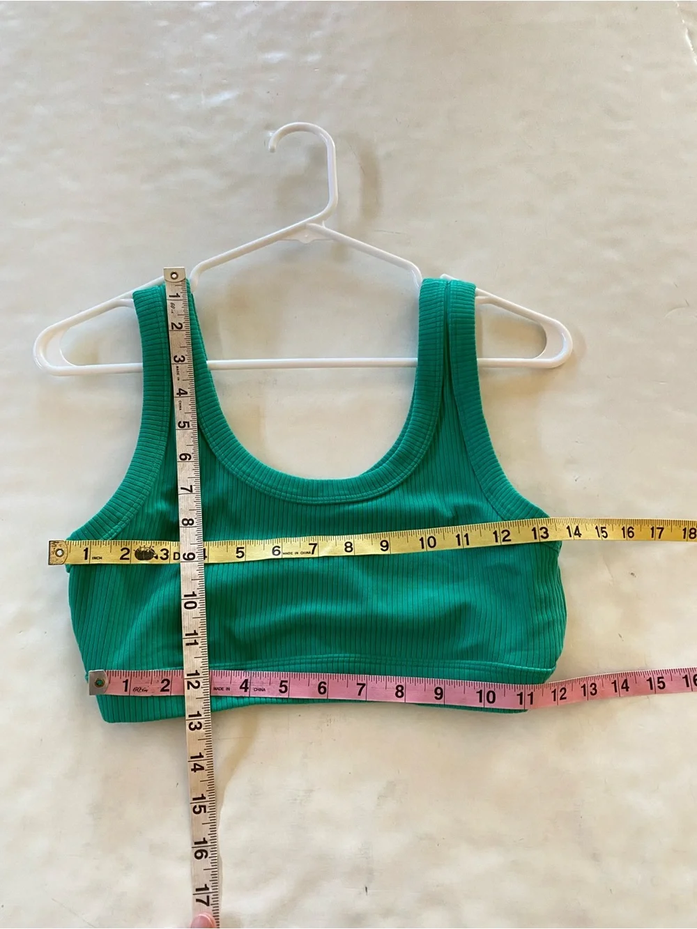 Alo Yoga Wellness Sports Bra Womens Size Medium Emerald Green Ribbed Lined